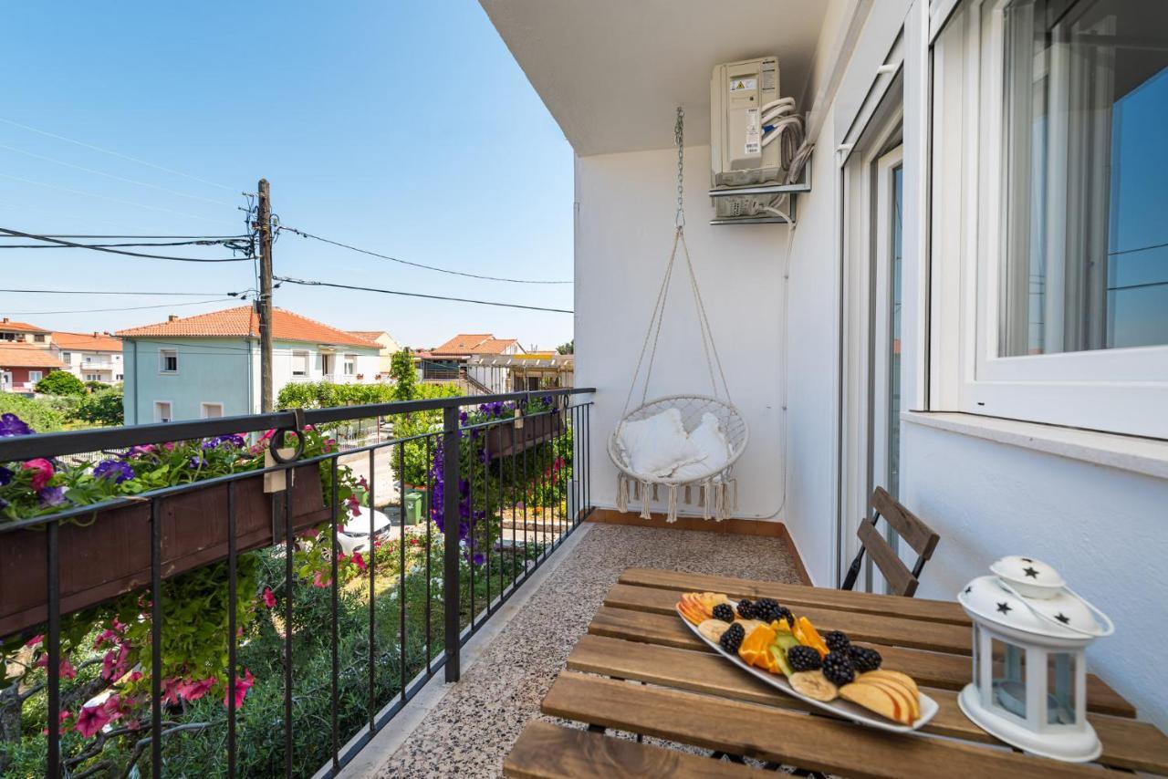 Apartment Mavi Zara Esterno foto