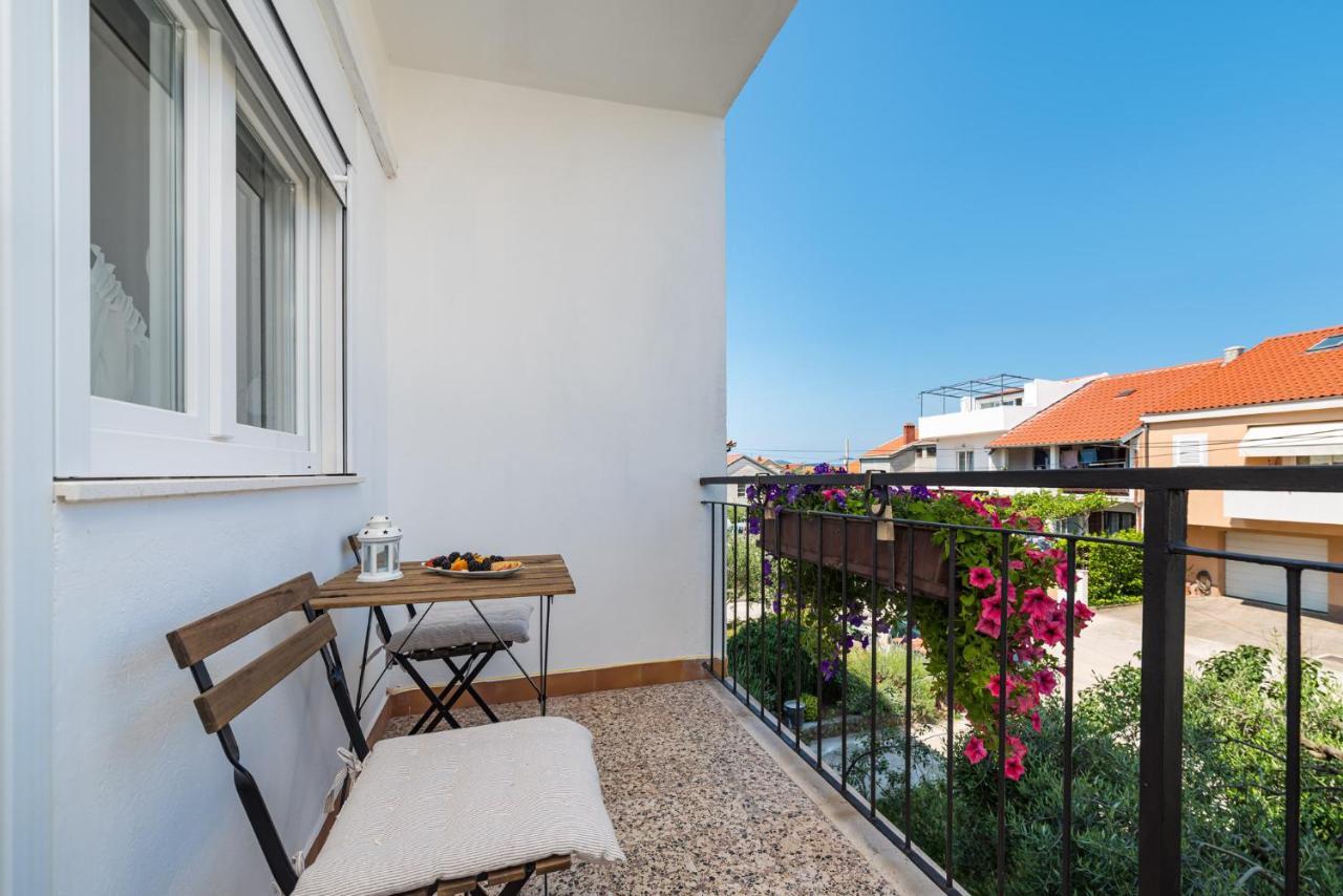 Apartment Mavi Zara Esterno foto